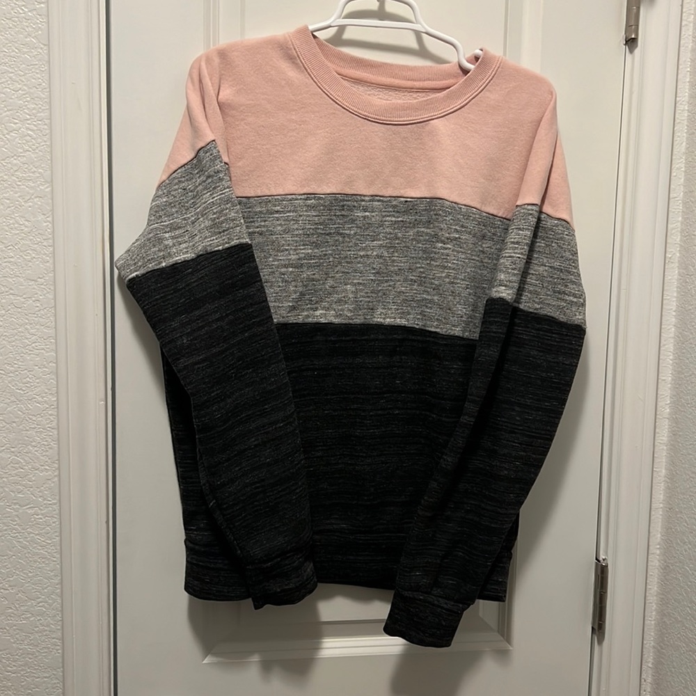 Sweater size m